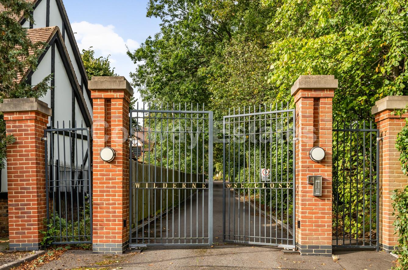 Wildernesse Close, Edgware